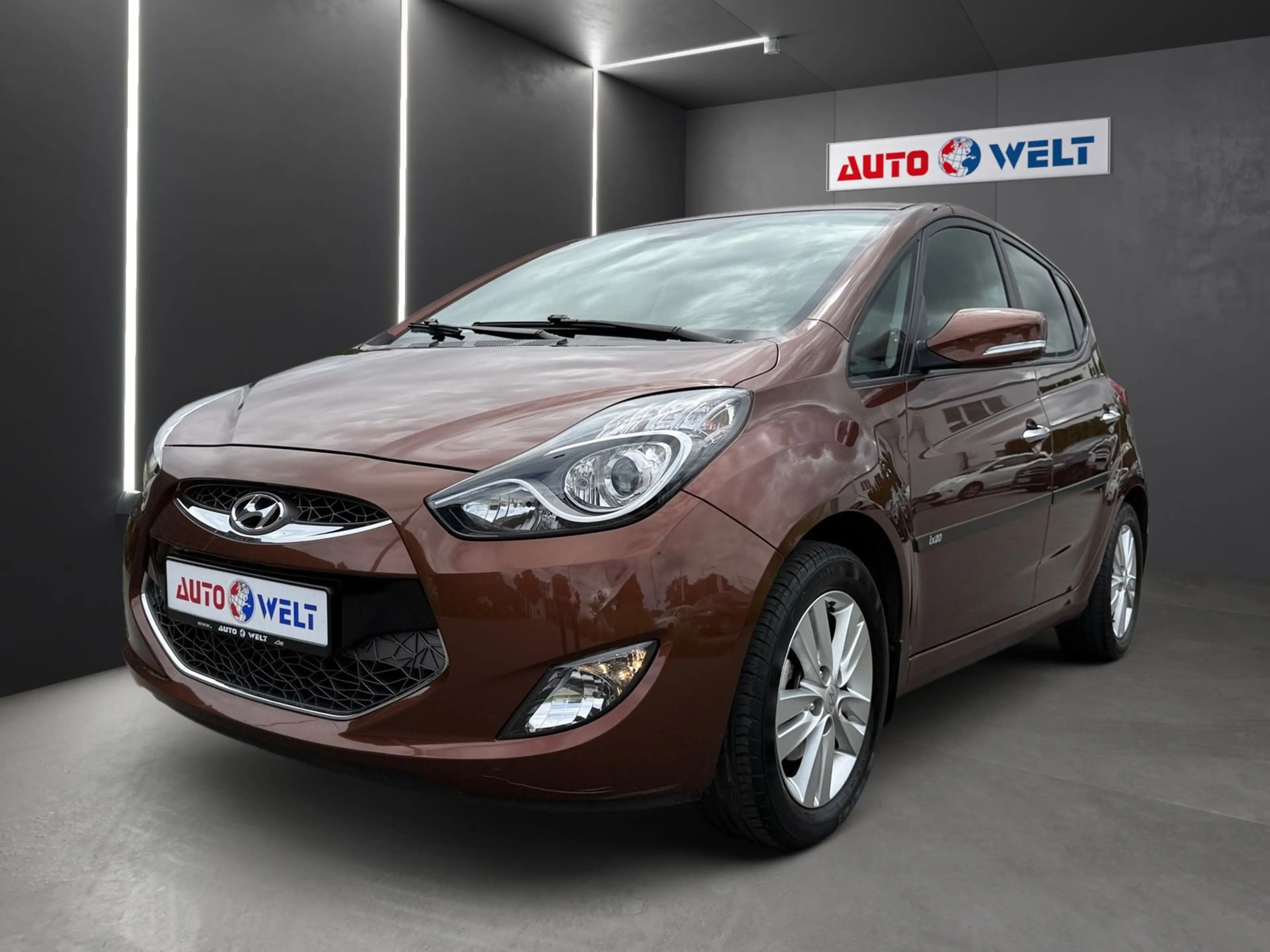 Hyundai iX20 1.6 Automatik Sitzheizung AHK PDC Bluetooth