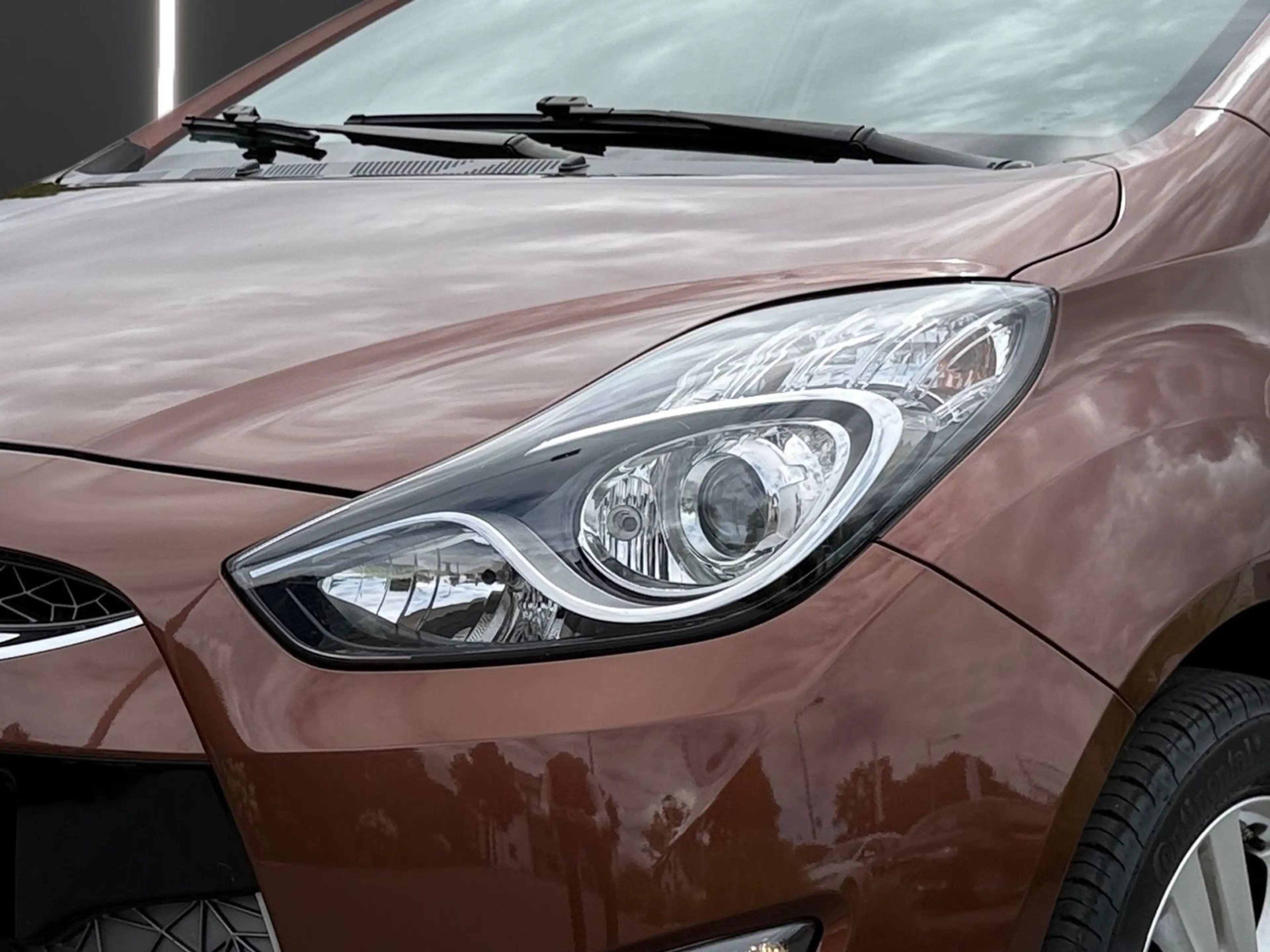 Hyundai iX20 1.6 Automatik Sitzheizung AHK PDC Bluetooth — photo 7