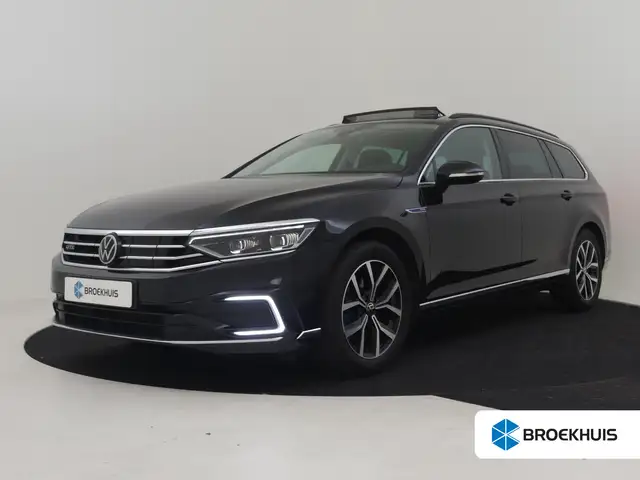 Volkswagen Passat Variant GTE Business 218pk | Trekhaak | Matrix koplampen |