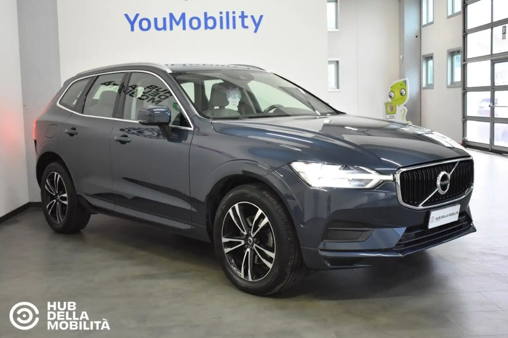 Volvo XC60 D4 AWD Geartronic Business Blu/Azzurro - 2