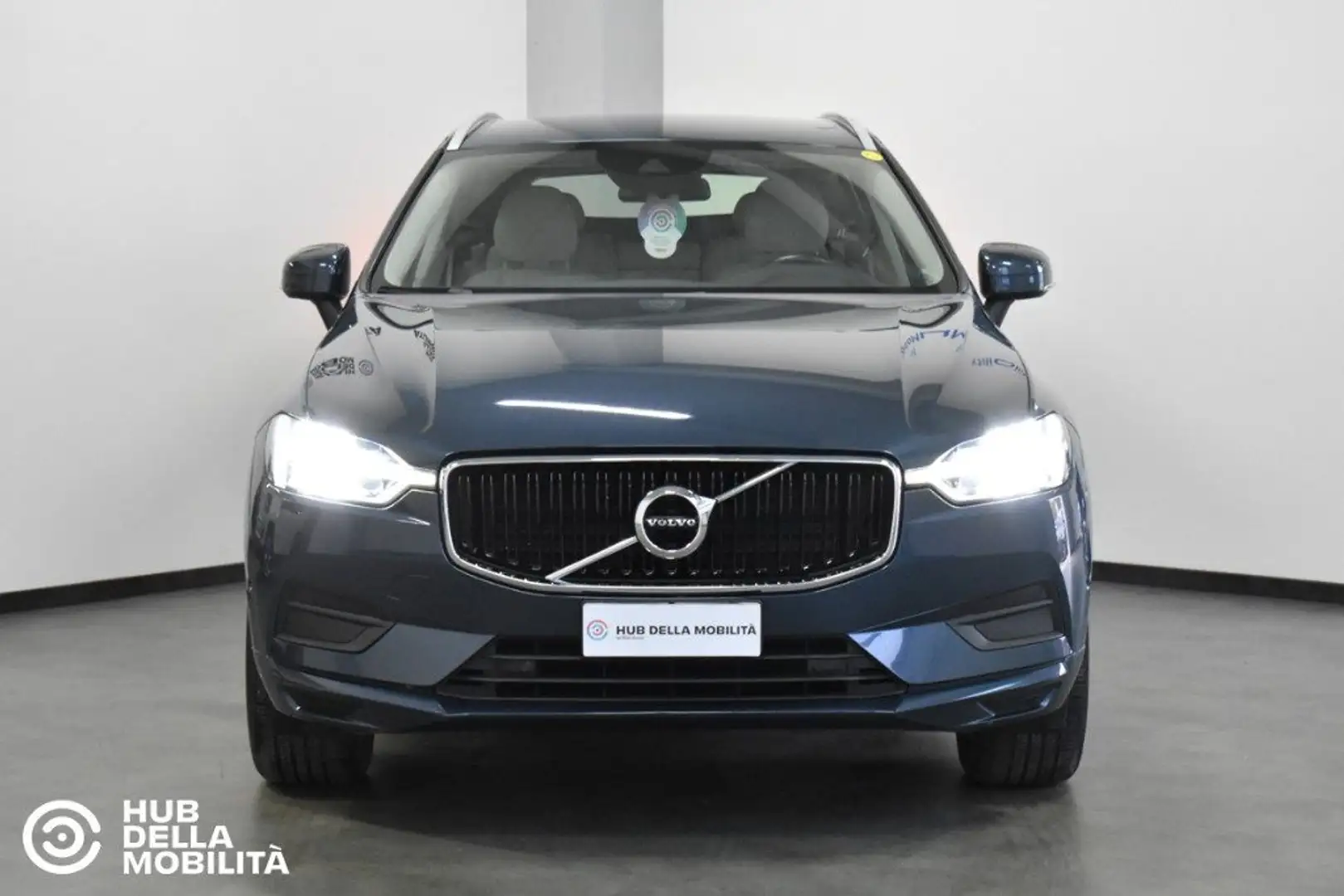 Volvo XC60 D4 AWD Geartronic Business Blu/Azzurro - 1