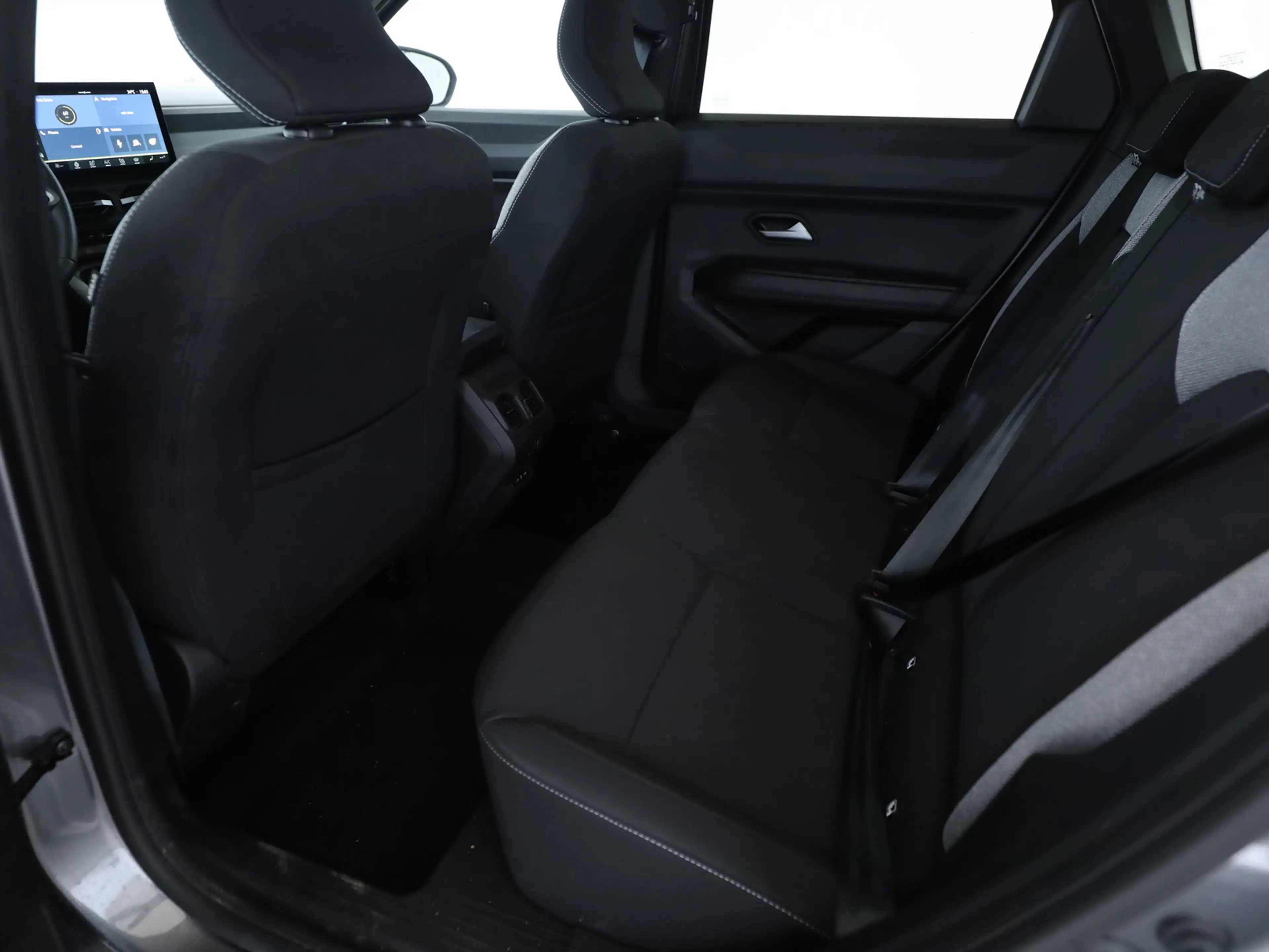 Dacia Bigster Hybrid 155 Journey — photo 6