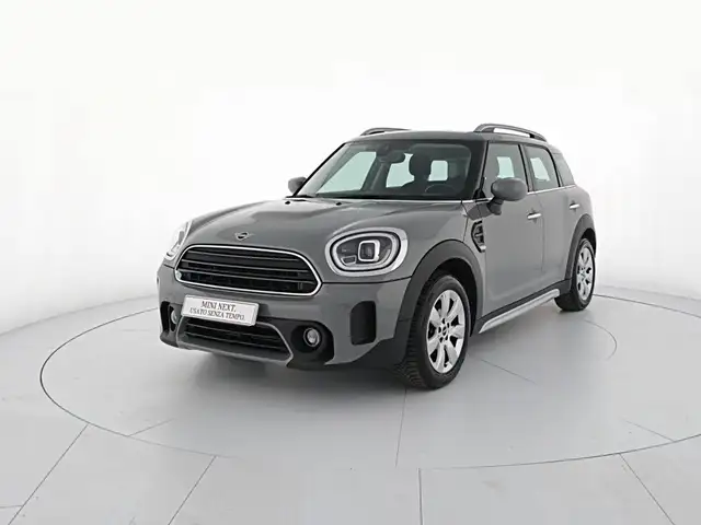MINI One Countryman One Essential