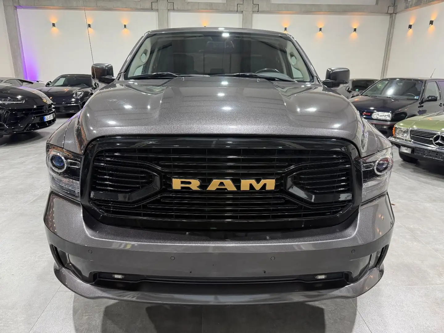 Dodge RAM 5.7 V8 HEMI LONE STAR*Kamera*AHK*8 FACH*LPG* Gris - 2