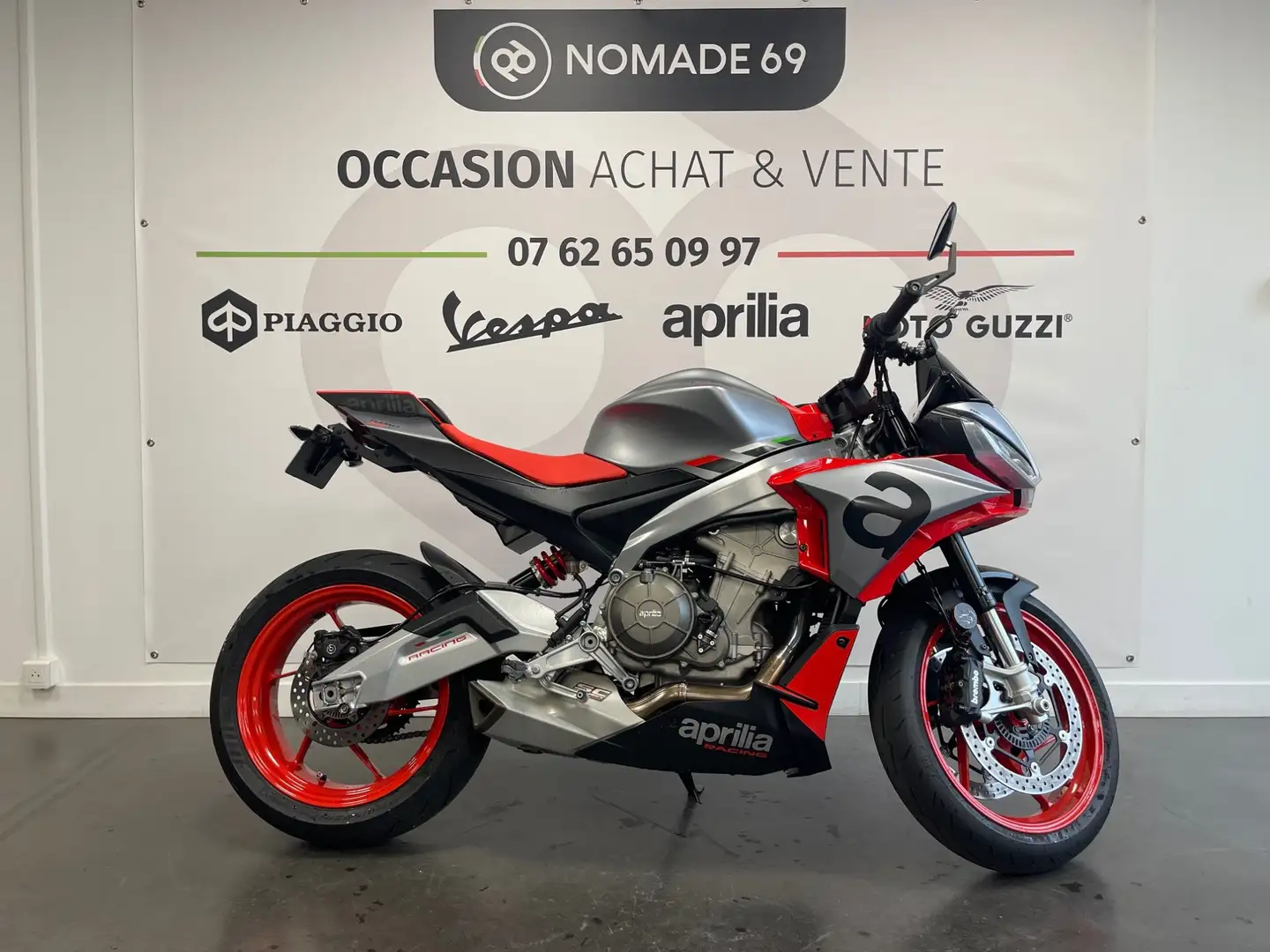 Aprilia Tuono Szary - 1