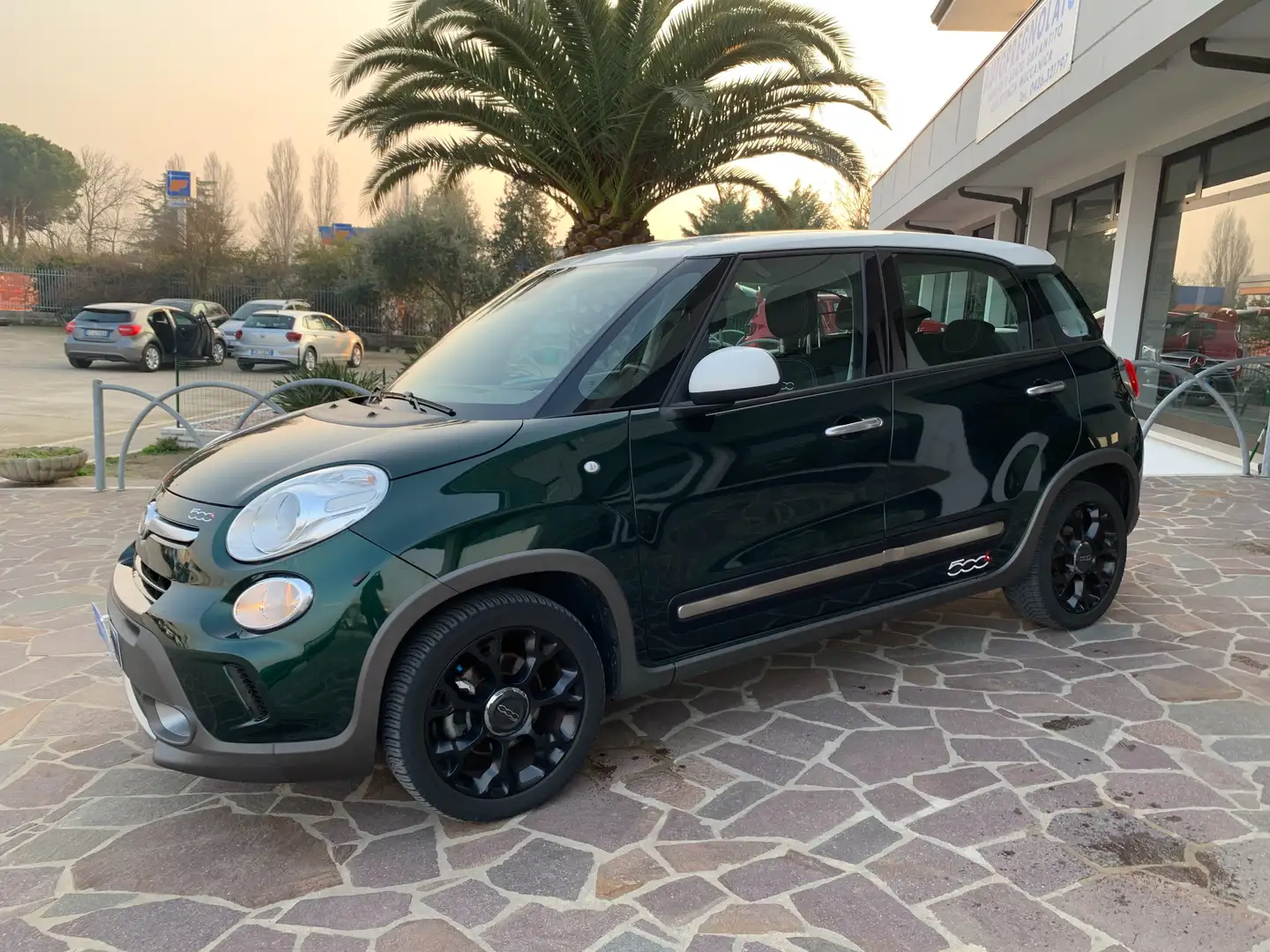 Fiat 500L 1.3 mjt Trekking 95cv Groen - 2