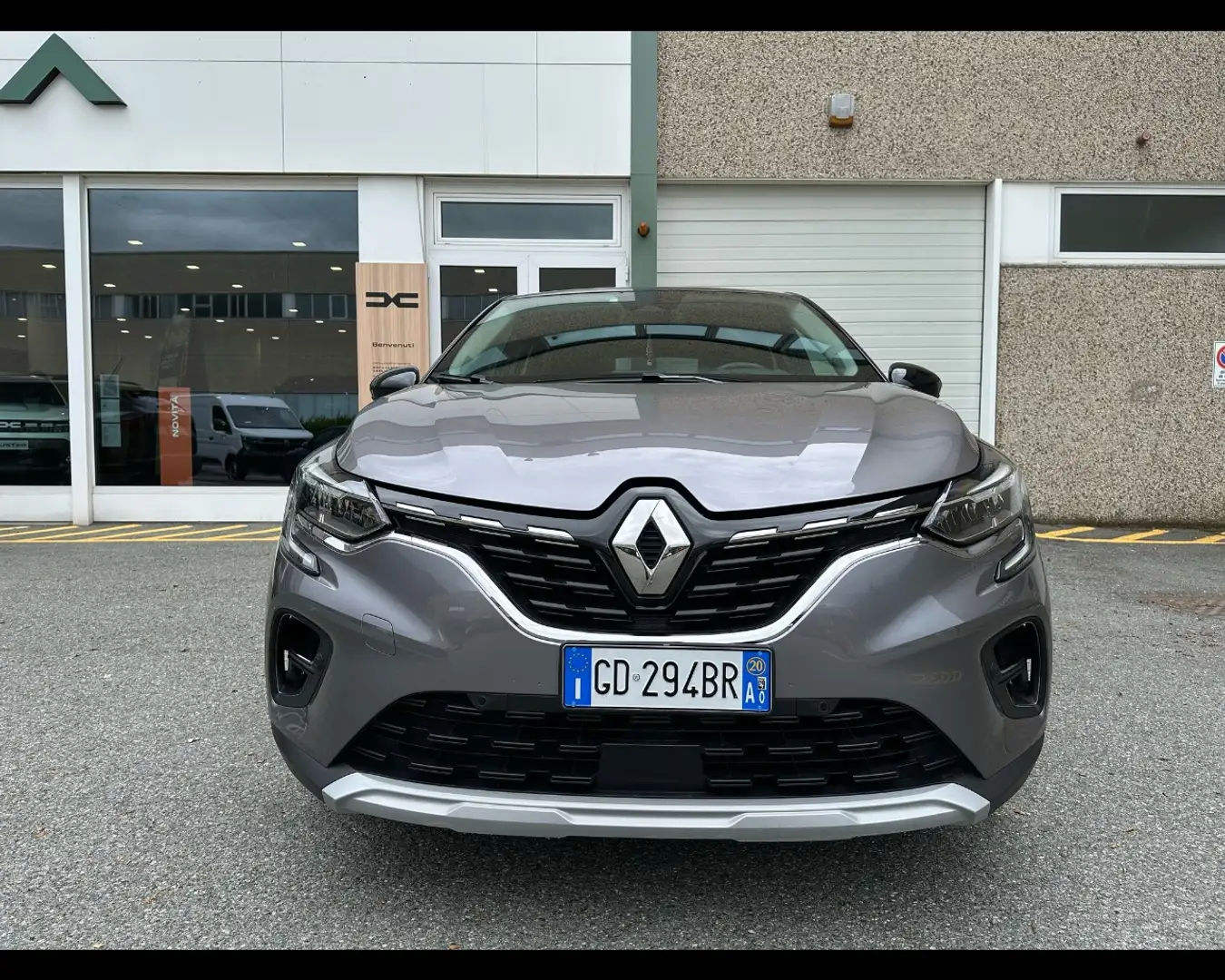 Renault Captur 1.6 E-TECH PHEV INTENS 160CV AUTO Gris - 2