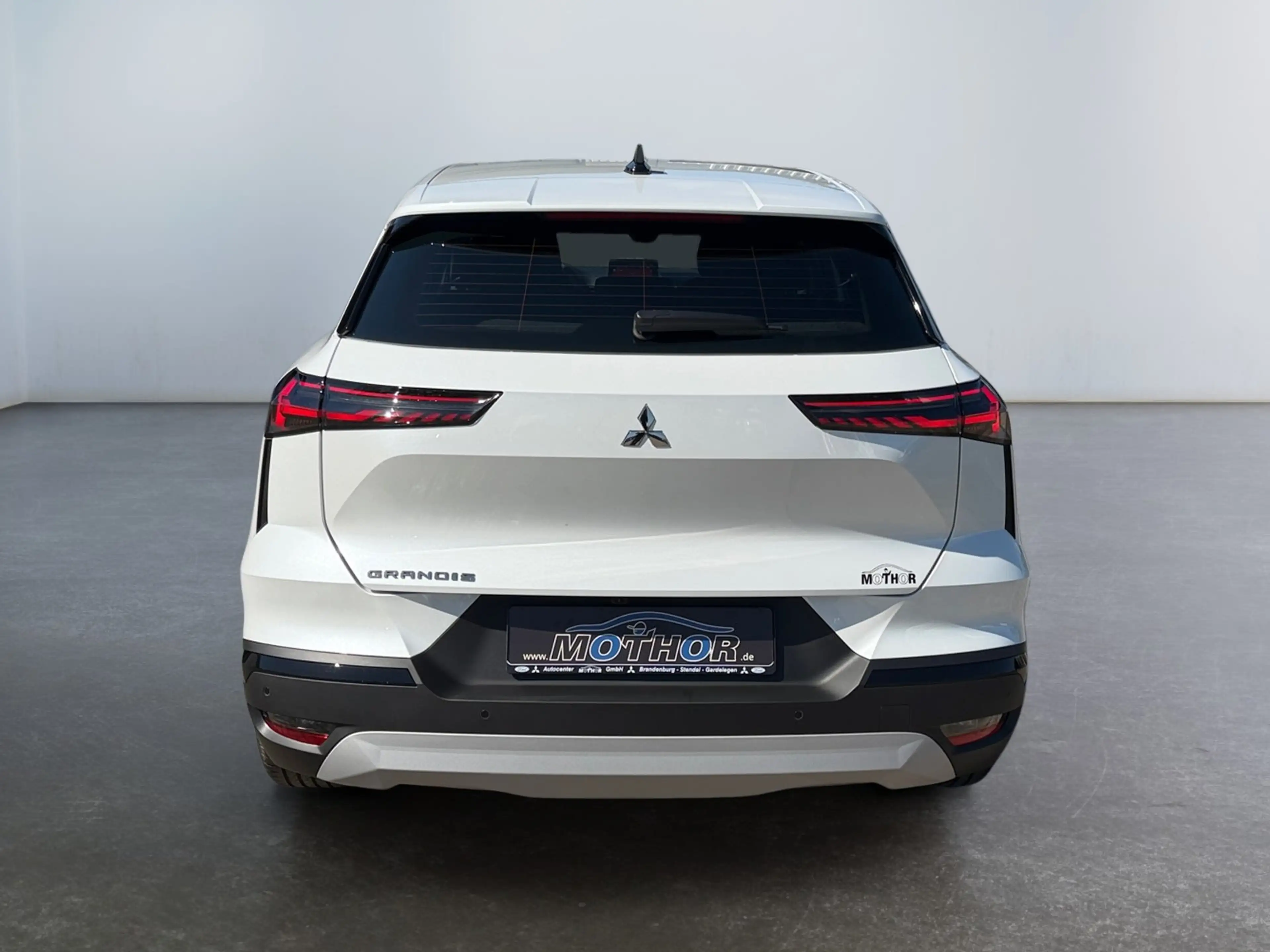 Mitsubishi Grandis Diamant PLUS 1.3l TEMP+KAMERA+SHZ+DAB — photo 5