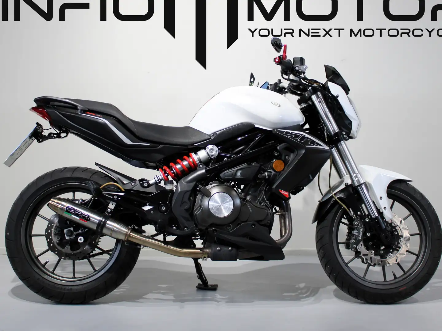 Benelli BN 302 - 1