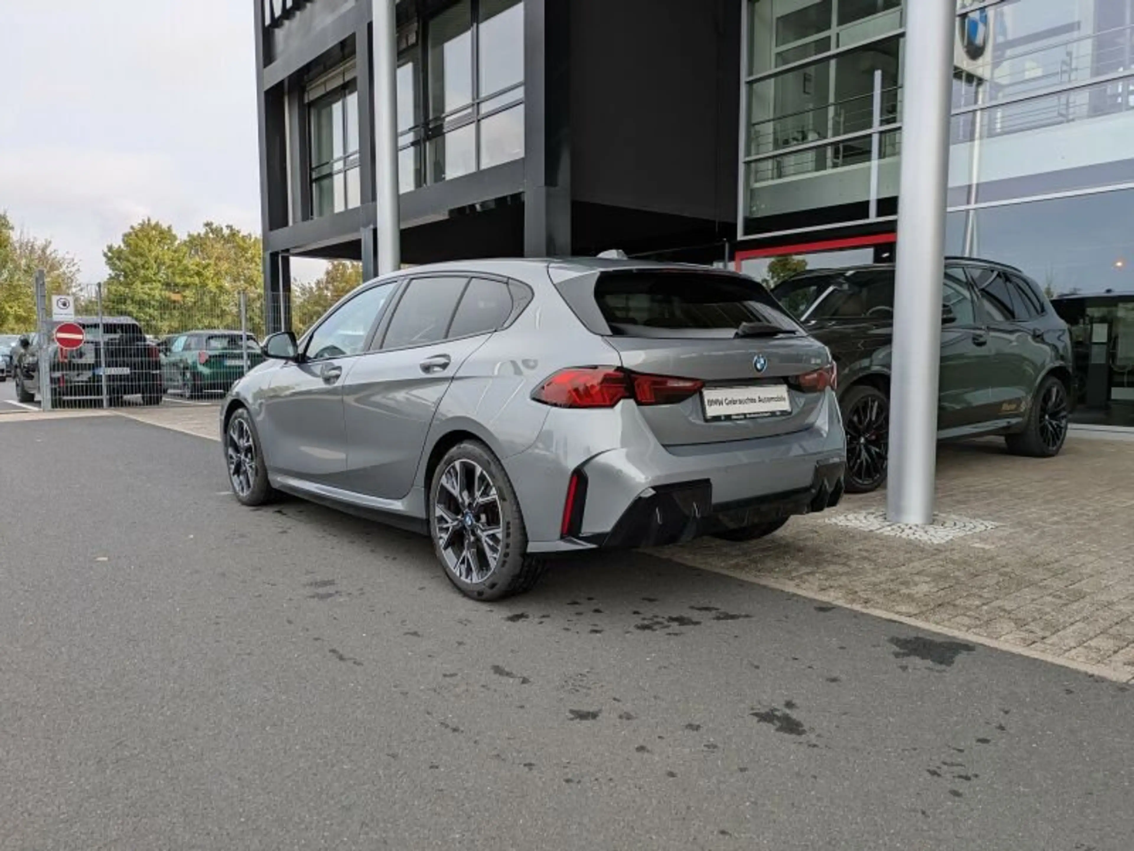 BMW 120 i Lim. M Sport Navi. Teilleder. Driv.Ass. — photo 4
