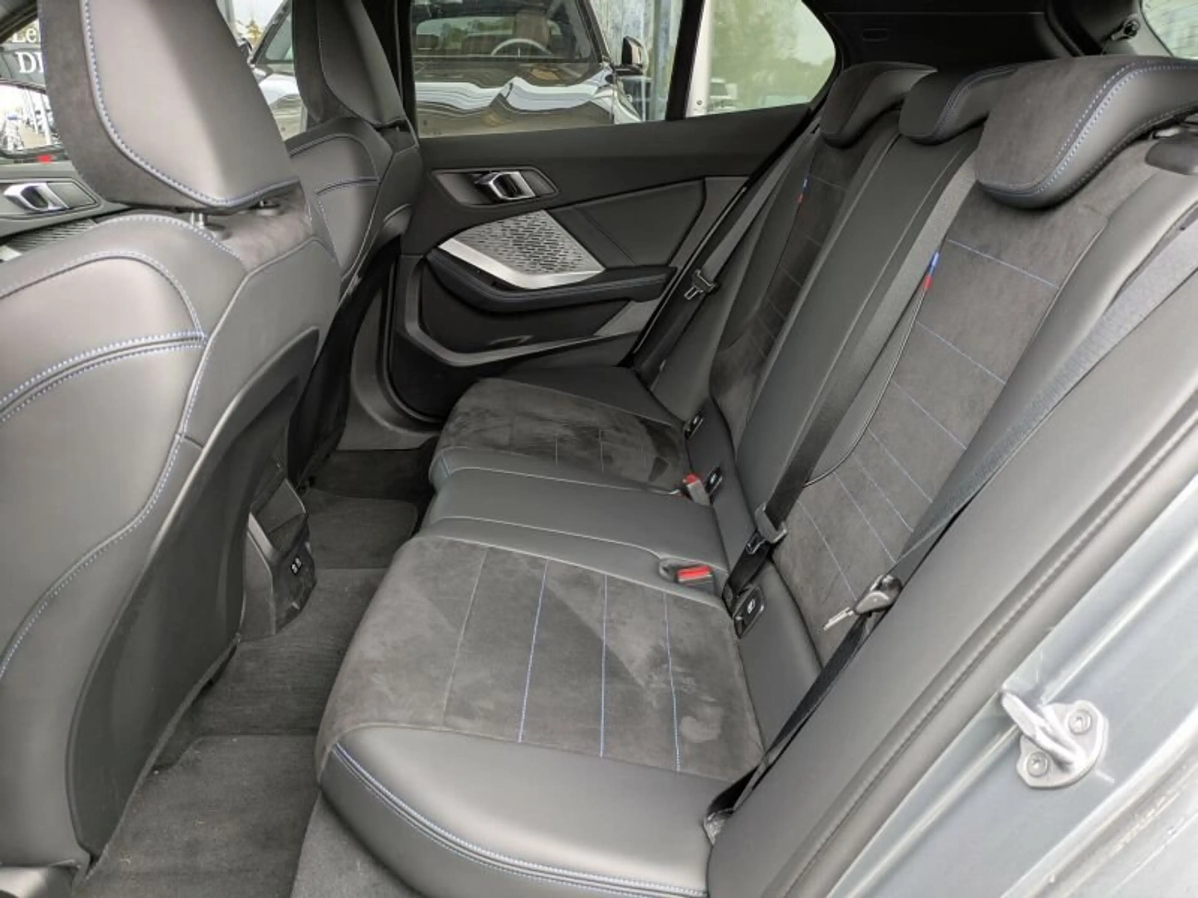 BMW 120 i Lim. M Sport Navi. Teilleder. Driv.Ass. — photo 6