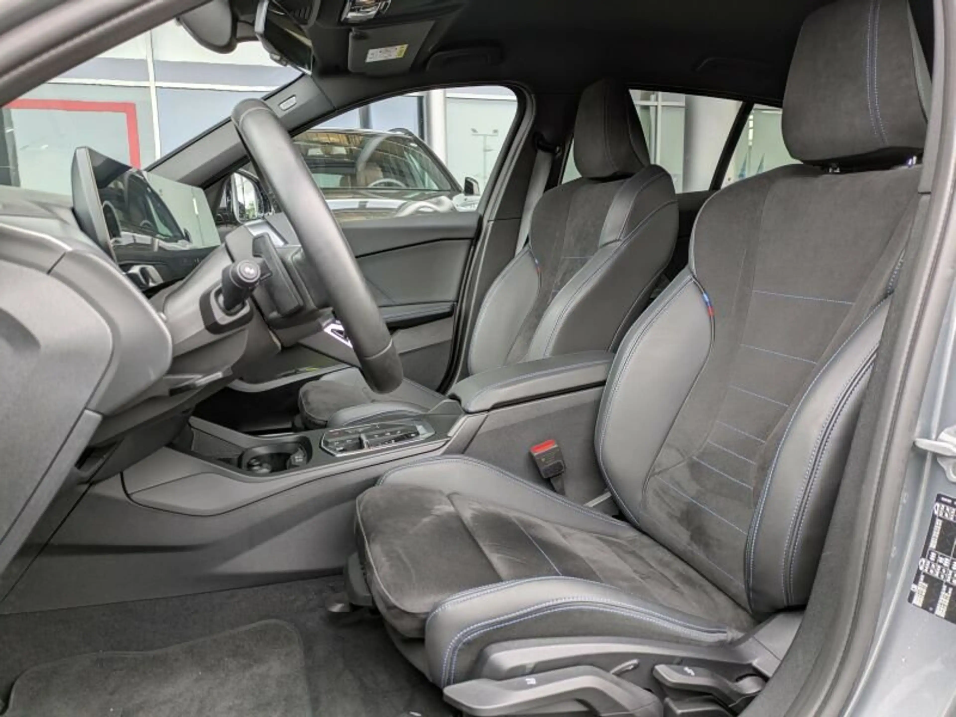 BMW 120 i Lim. M Sport Navi. Teilleder. Driv.Ass. — photo 5