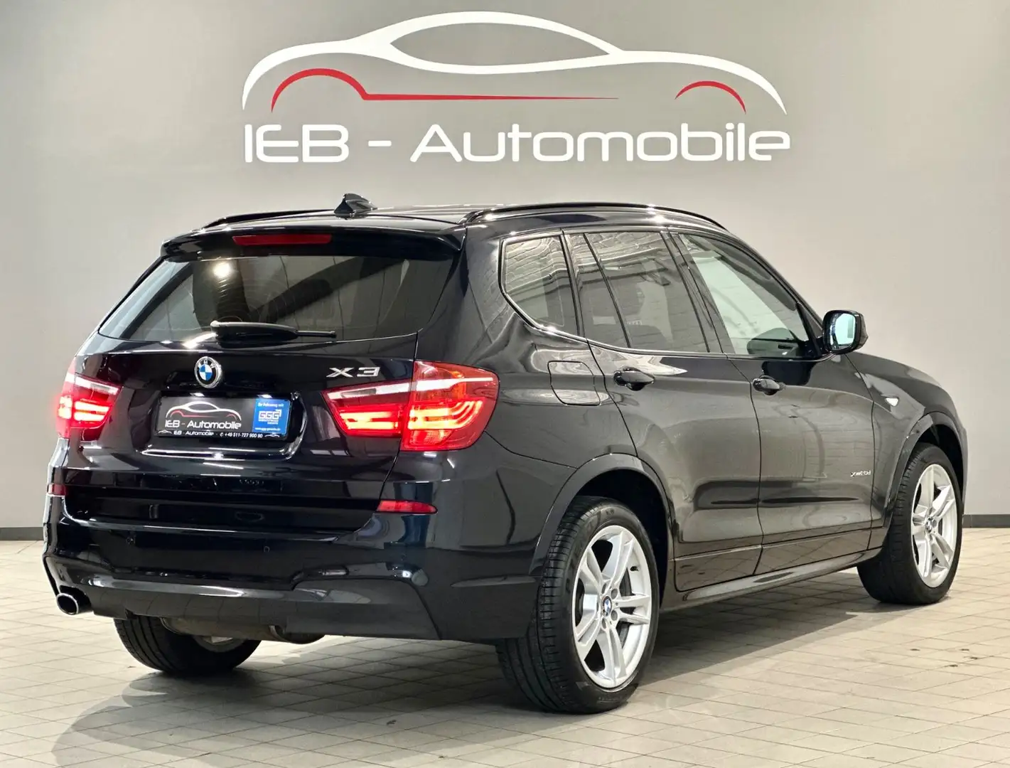 BMW X3 xDrive 20 d/M-Paket/Navi/Xenon/Kamera/AHK/19" Schwarz - 2