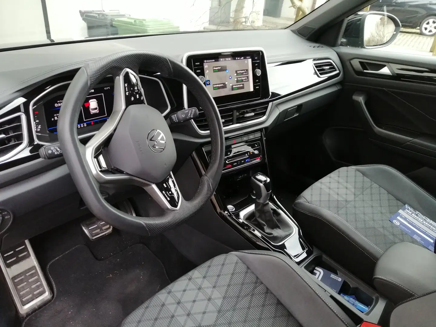 Volkswagen T-Roc T-Roc 1,5 TSI ACT R-Line DSG R-Line Schwarz - 2