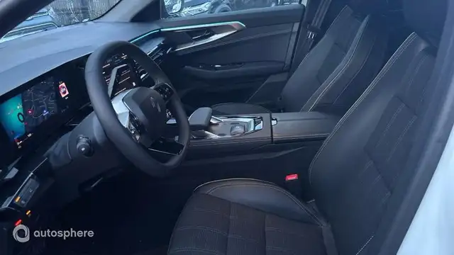 Renault Austral view 12