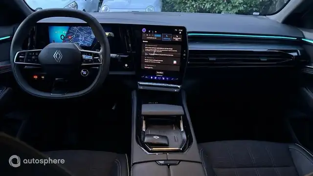 Renault Austral view 11