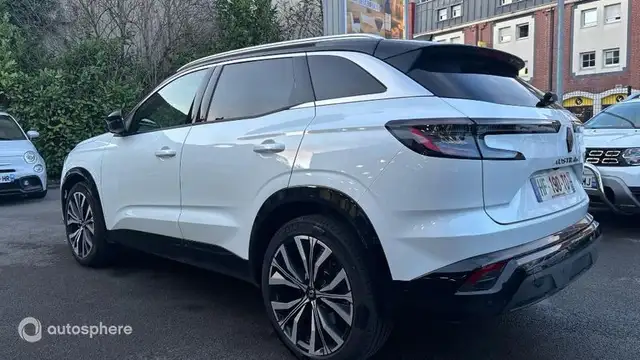 Renault Austral view 7