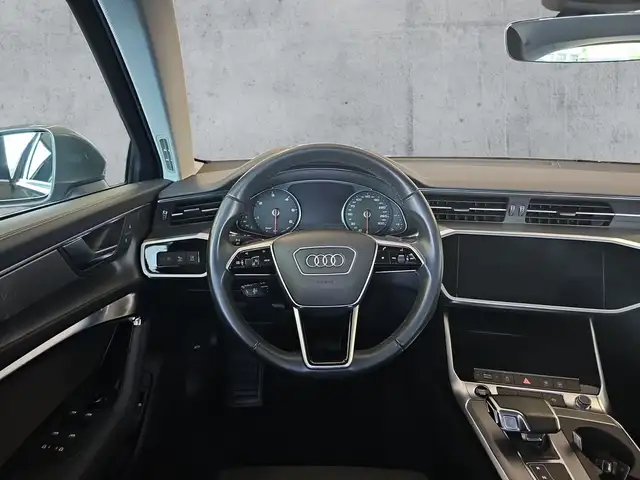 Audi A6 view 10