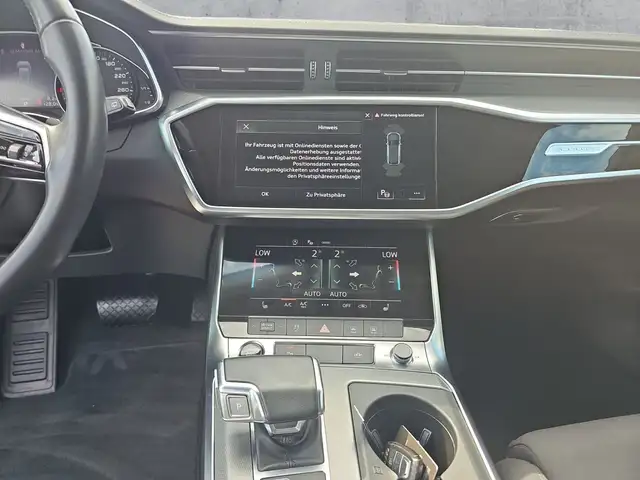 Audi A6 view 11