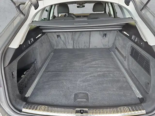 Audi A6 view 14