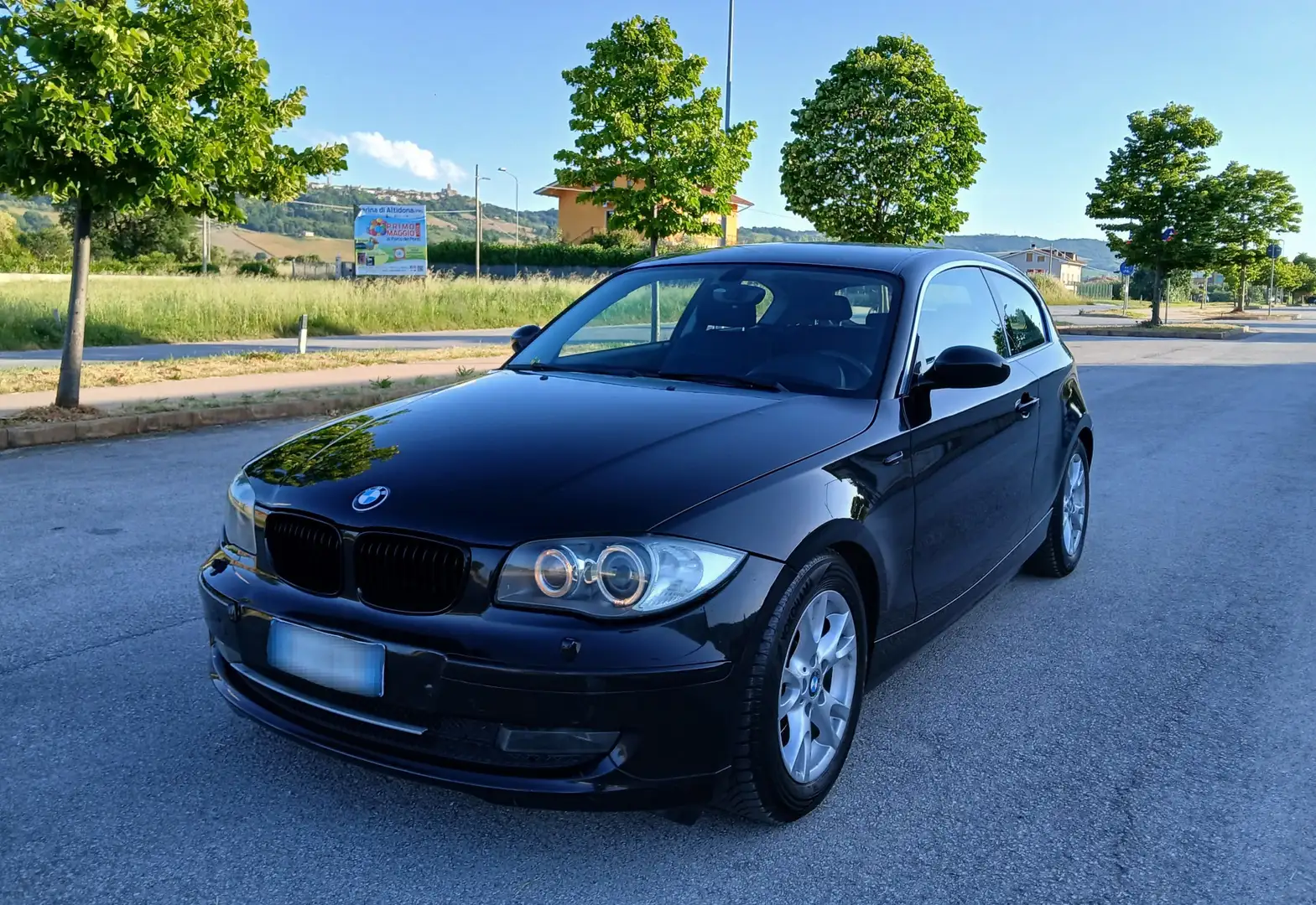 BMW 118 Futura Anno 2010 Restyling (Tel 353 371 0807) Nero - 1