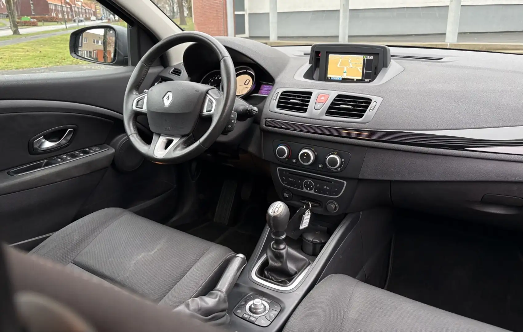 Renault Megane Estate 1.4 TCe Parisienne Cruise Navi Airco Schwarz - 2