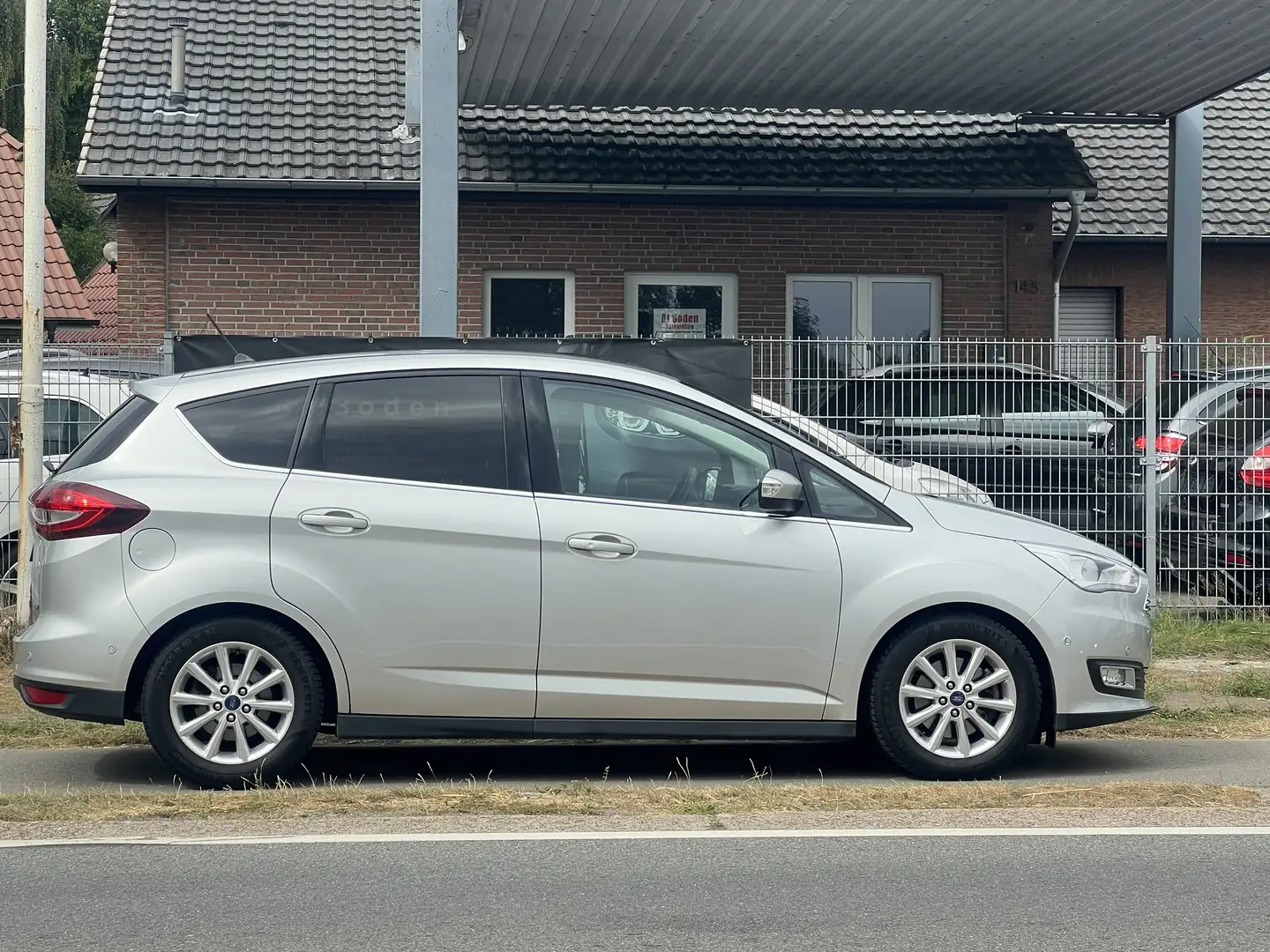 Ford C-Max Titanium Navi Grau - 2