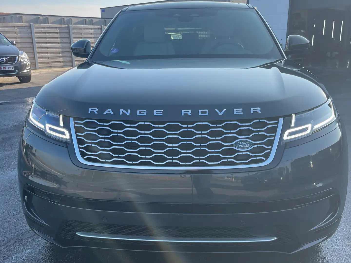 Land Rover Range Rover Velar 2.0 Turbo PHEV P400e  S 44750 euro btw in Grijs - 2