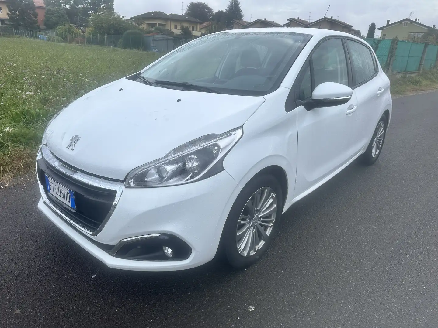 Peugeot 208 5p 1.2 puretech Allure 82cv Bianco - 1