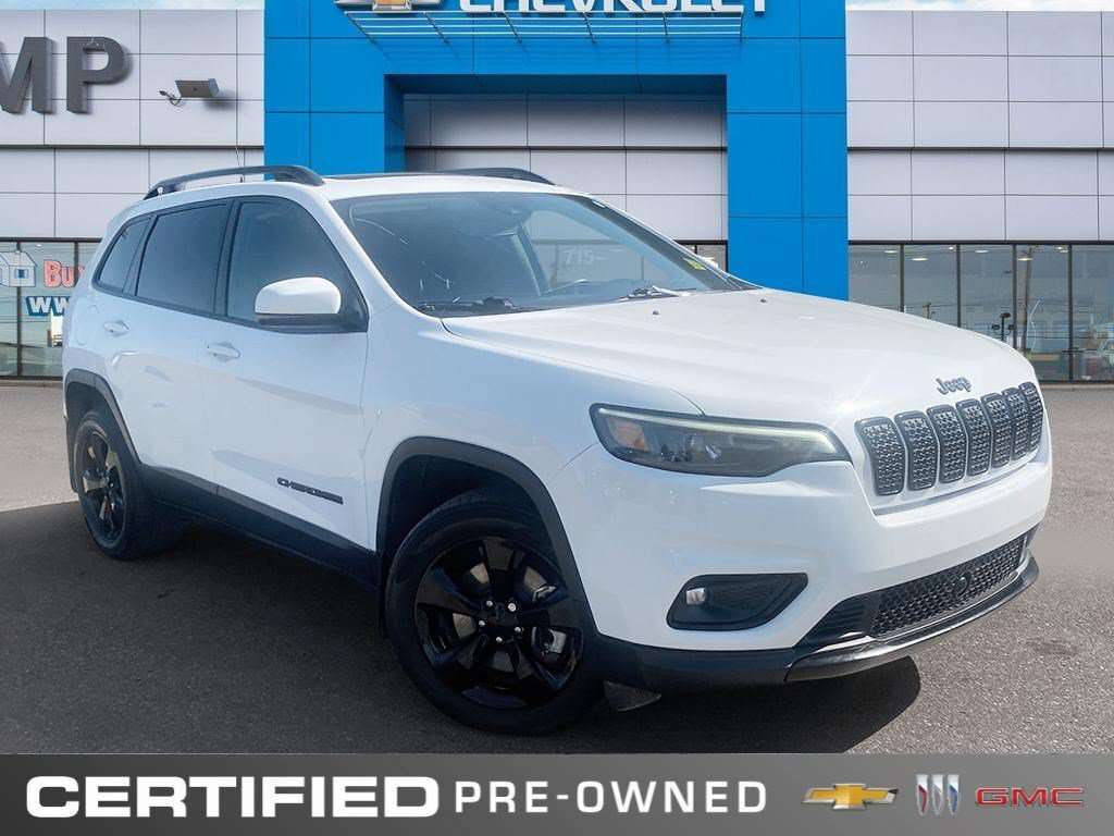 2021 Jeep Cherokee Altitude | 4WD| Heated Seats | Navigation| New Tir