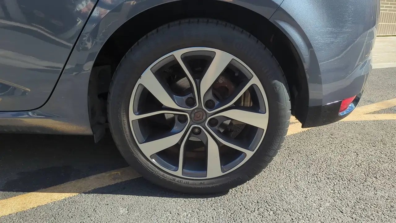Renault Megane Berline — photo 19