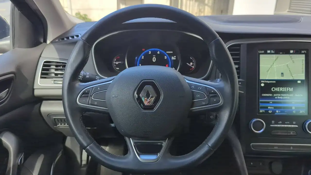Renault Megane Berline — photo 24