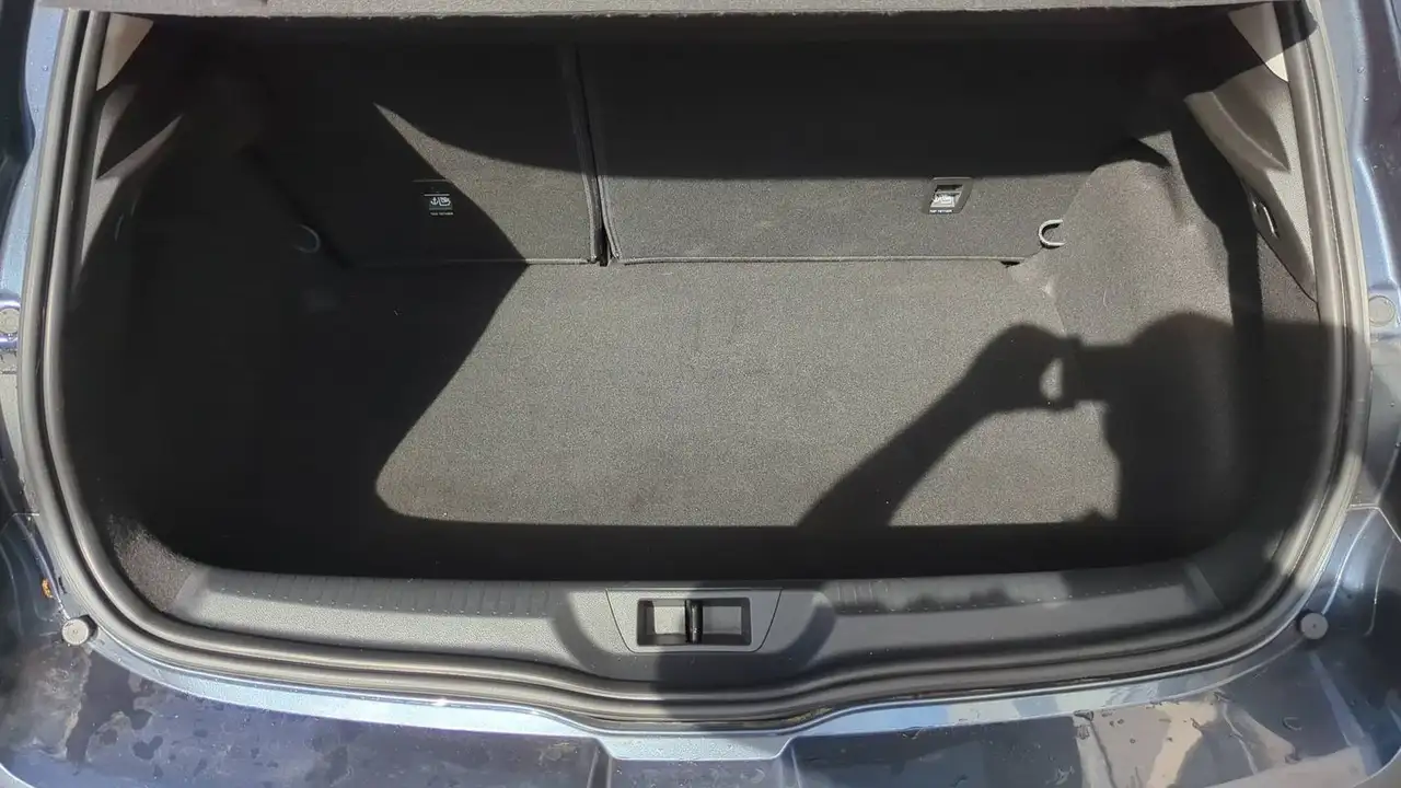 Renault Megane Berline — photo 14