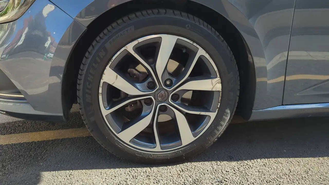 Renault Megane Berline — photo 18