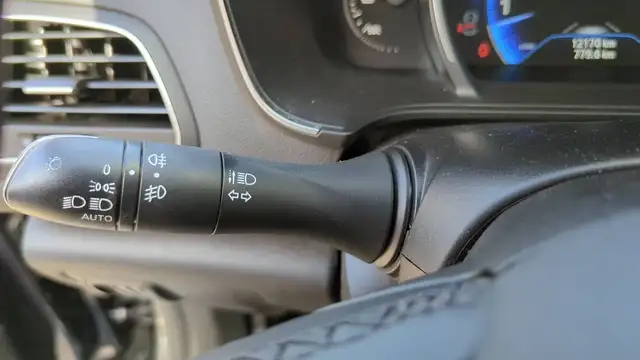 Renault Megane view 13