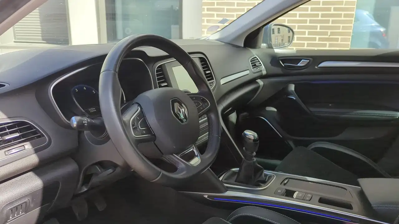 Renault Megane Berline — photo 8