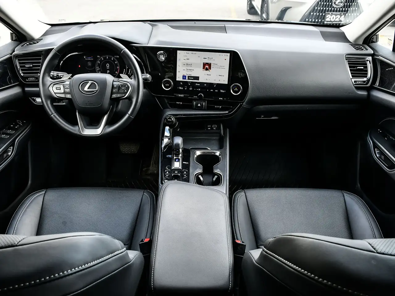 Lexus NX снимка Lexus NX