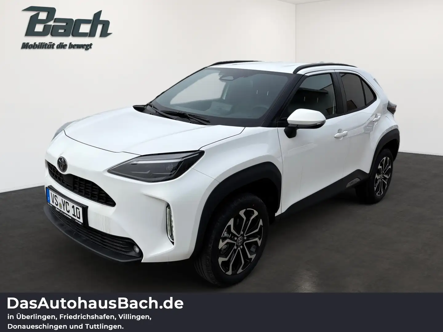 Toyota Yaris Cross 1.5 l 4x2 Hybrid  Team D mit WInter-P. Weiß - 1