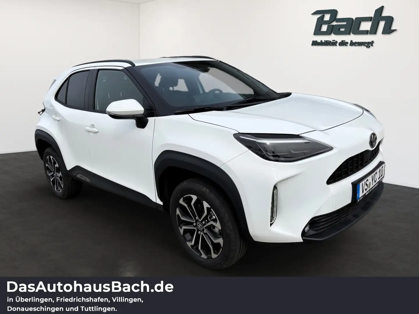 Toyota Yaris Cross 1.5 l 4x2 Hybrid  Team D mit WInter-P. Weiß - 2