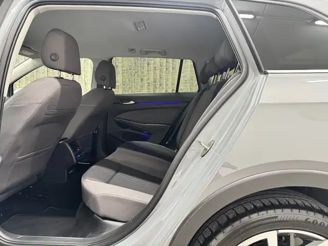 Volkswagen Golf view 12