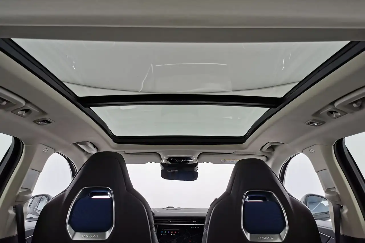 Lynk & Co 01 1.5T HEV Nav|ACC|Pano|LED|360Alarm|SHZ|20 17