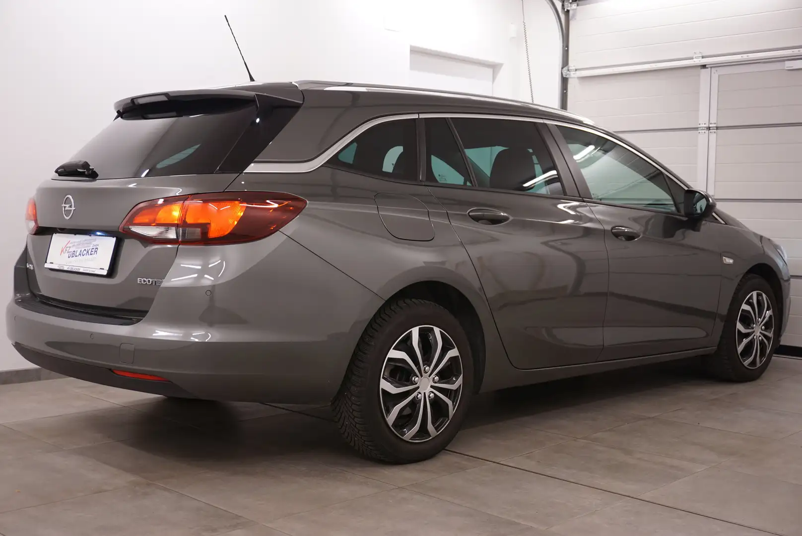 Opel Astra Business // Rückfahrkamera // sehr gepflegt // Grau - 2