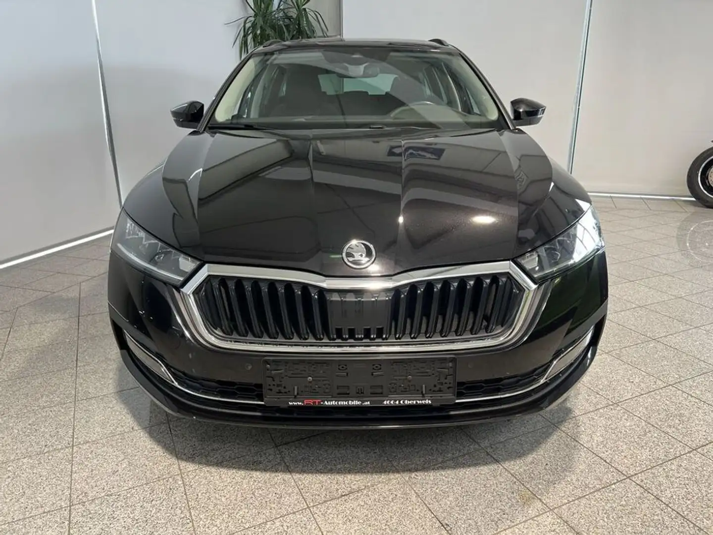 Skoda Octavia Style 2,0TDi Schwarz - 2