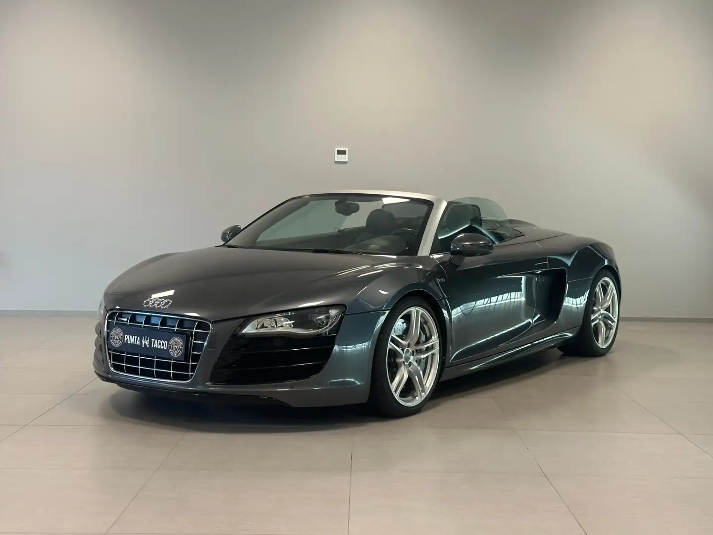 Audi R8 R8 Spyder 5.2 V10 FSI quattro R tronic Grijs - 1