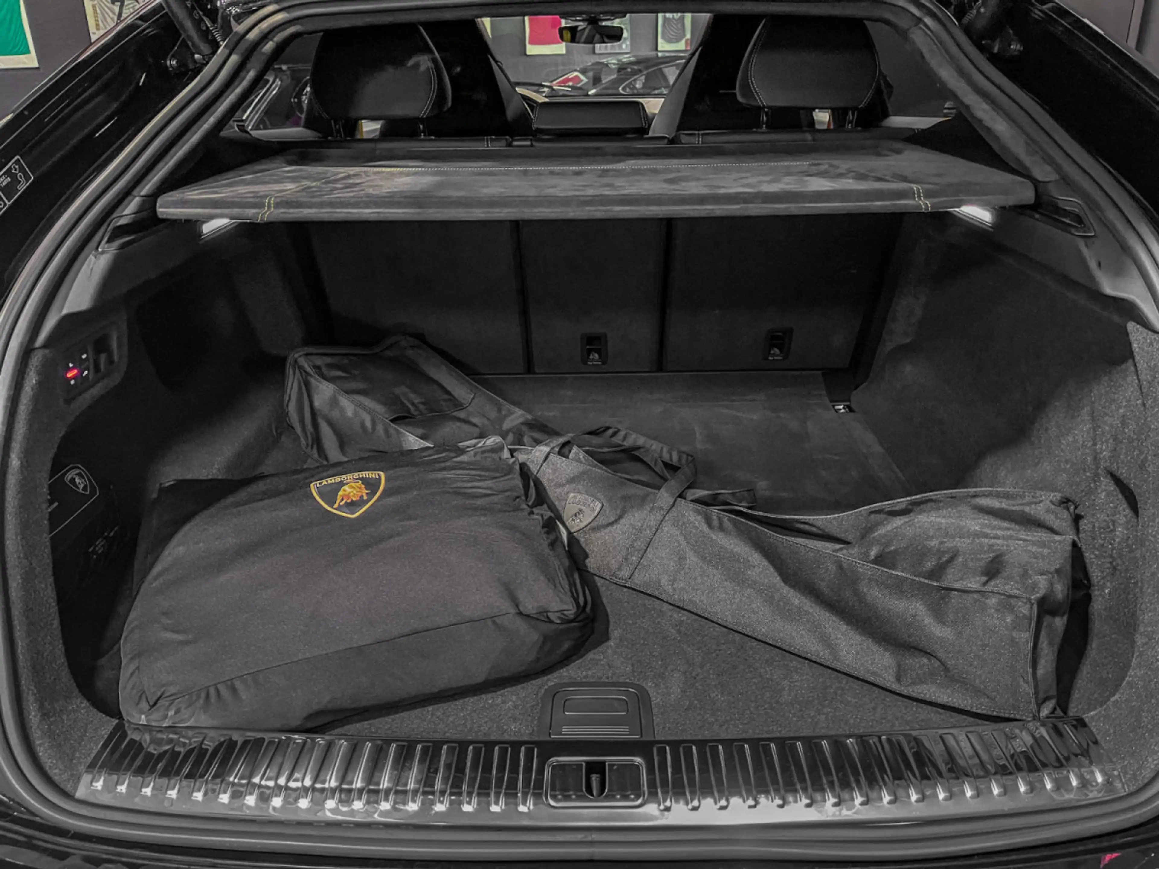 Lamborghini Urus URUS S /AKRAPOVIC/B&O 3d/23//PANO/XPEL/MY24 — photo 10