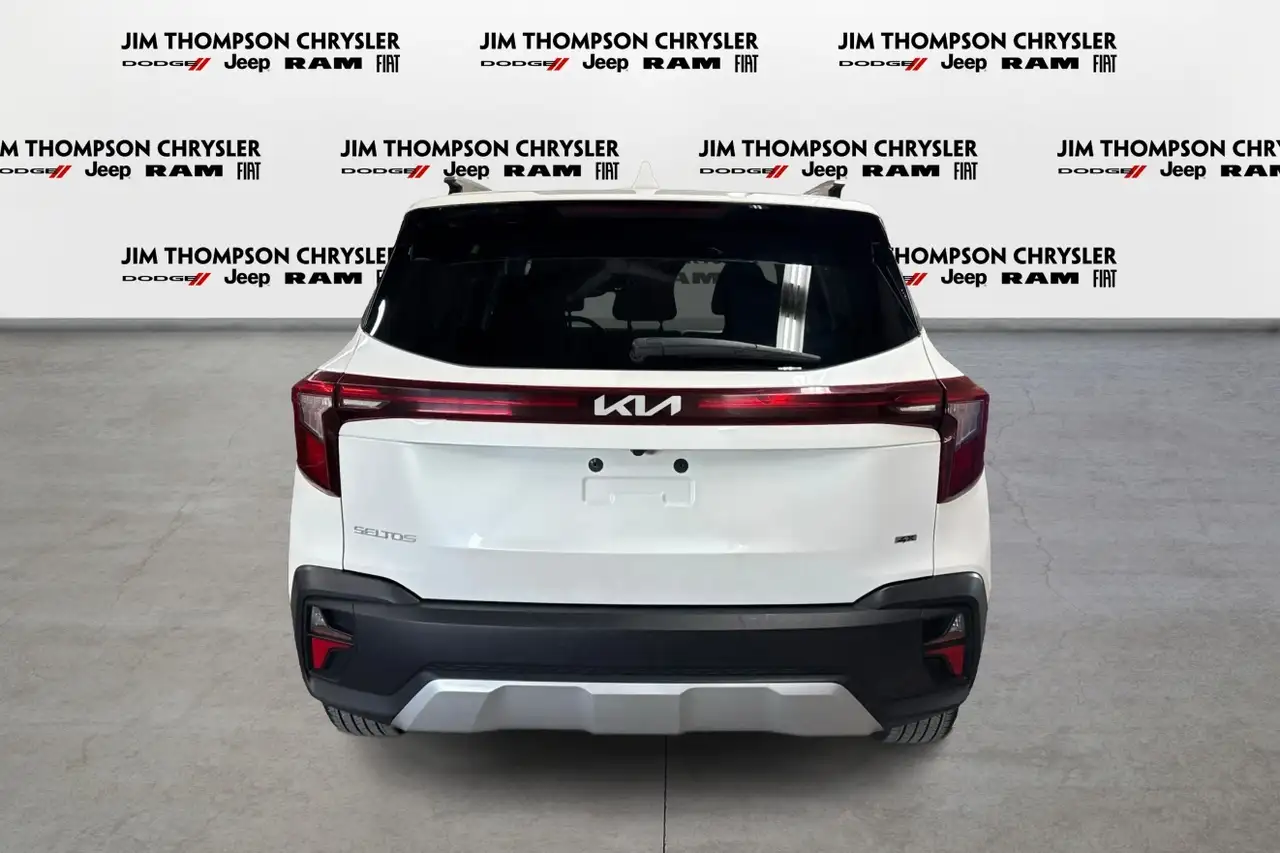 Kia Seltos снимка Kia Seltos