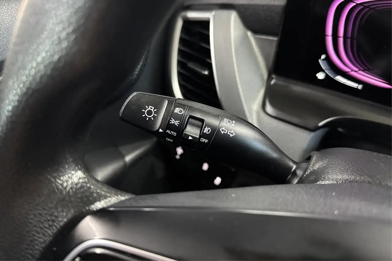Kia Seltos снимка Kia Seltos