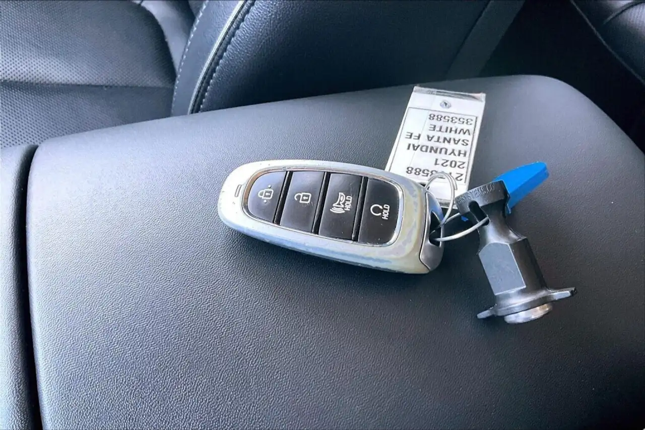Hyundai SANTA FE снимка Hyundai SANTA FE