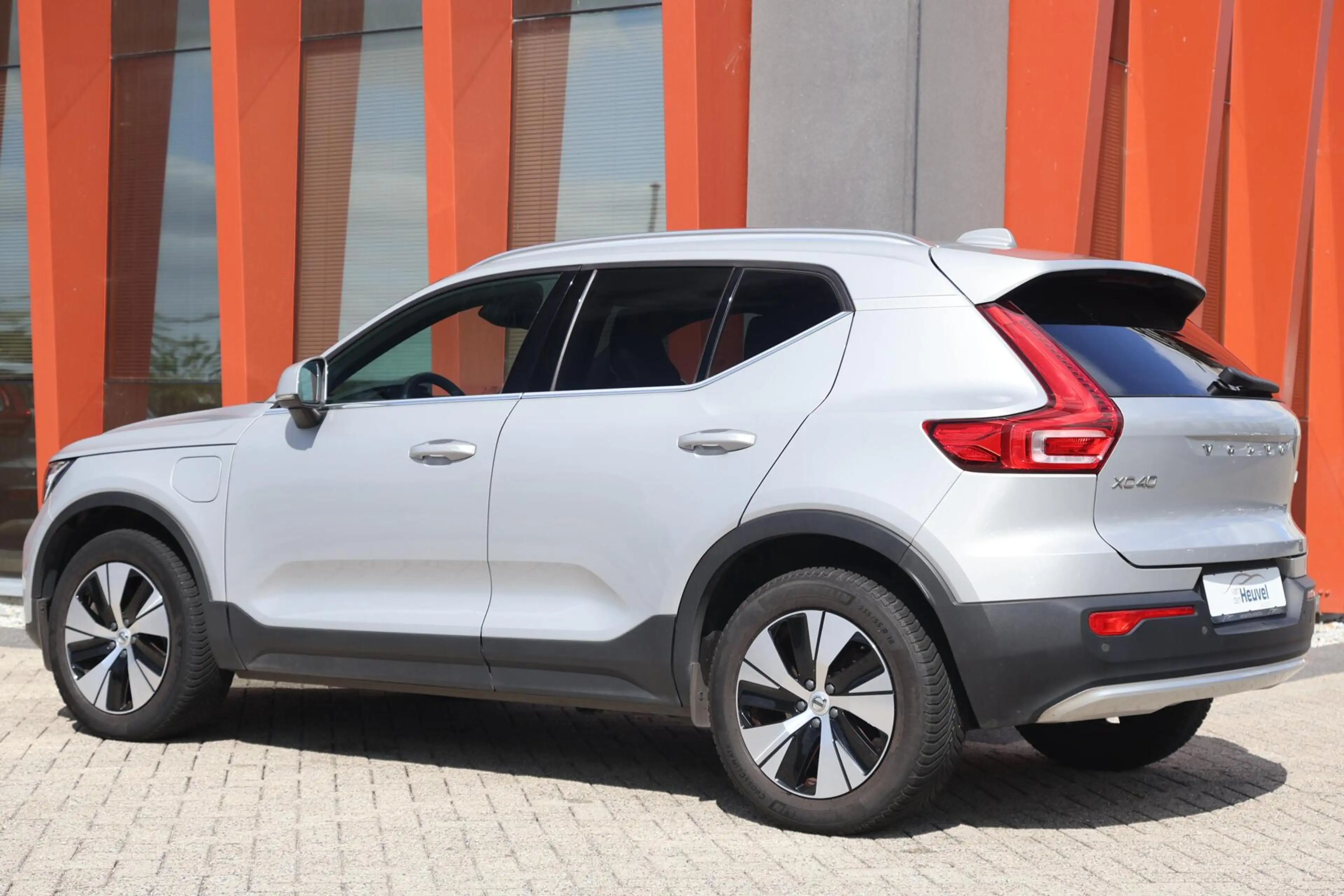 Volvo XC40 T4 Recharge Core Bright | Stoelverwarming | Trekha — photo 3