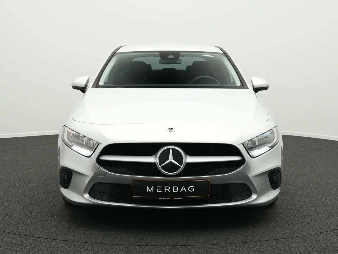 Mercedes-Benz A 200 A 200 d Lim Kamera+MBUX+PTS Plateado - 2